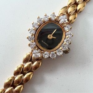 W Lind Quartz Vintage Watch
